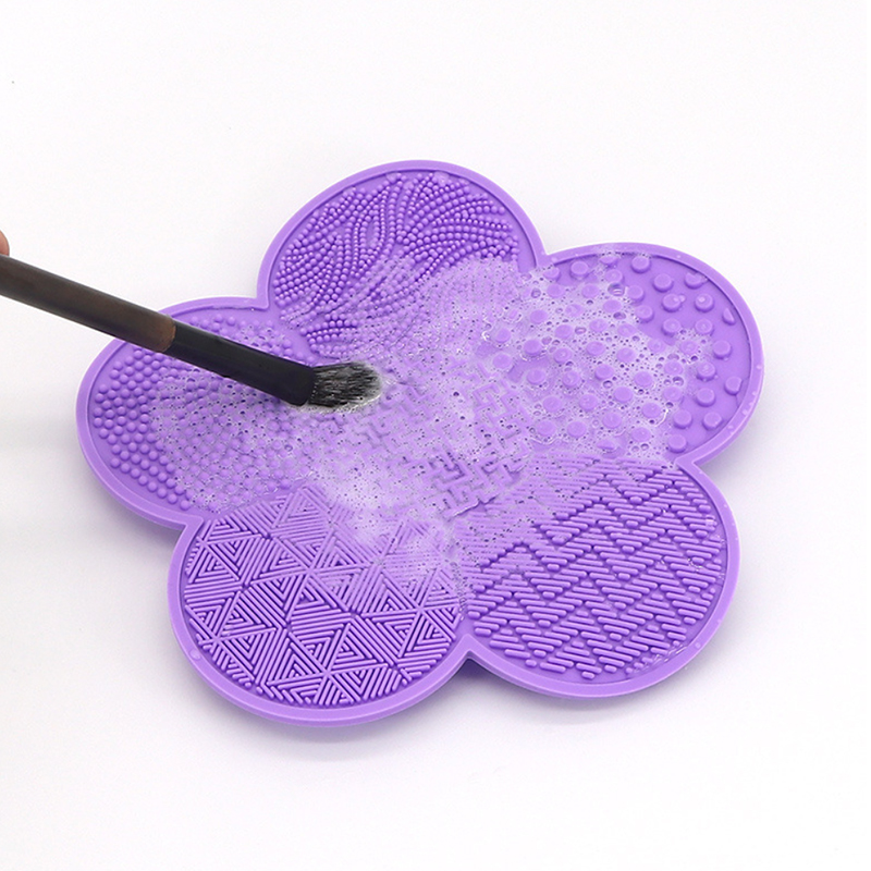 Silicone Makeup Brush Cleaner Mat With Suction Cup